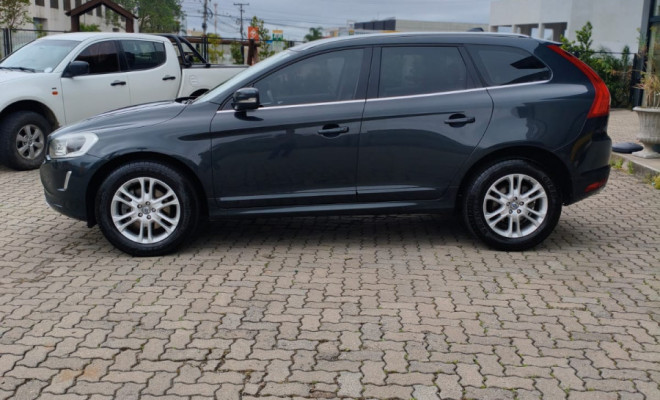 Volvo XC 60 2.0 T5  5p 2015 Gasolina-13