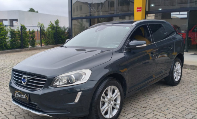 Volvo XC 60 2.0 T5  5p 2015 Gasolina
