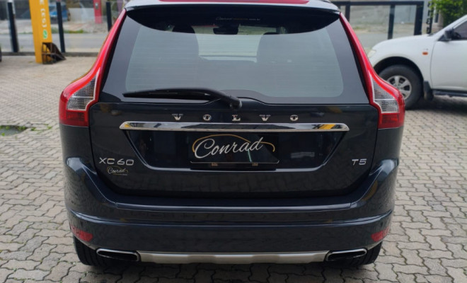 Volvo XC 60 2.0 T5  5p 2015 Gasolina-3