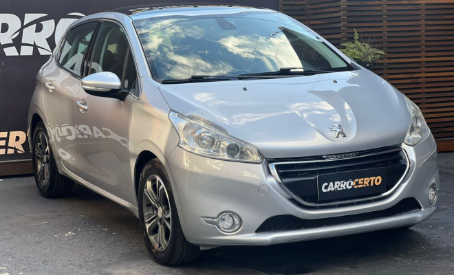 Peugeot 208 Griffe 1.6 Aut. 2014 Flex  Com Teto Panoramico-1