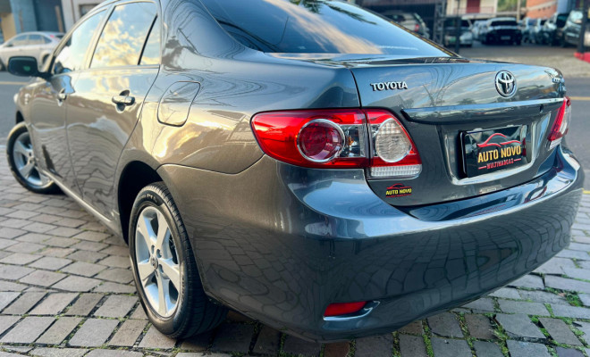 Toyota Corolla GLi 1.8 Flex 16V Mec. 2012 Flex-2