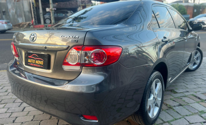 Toyota Corolla GLi 1.8 Flex 16V Mec. 2012 Flex-4