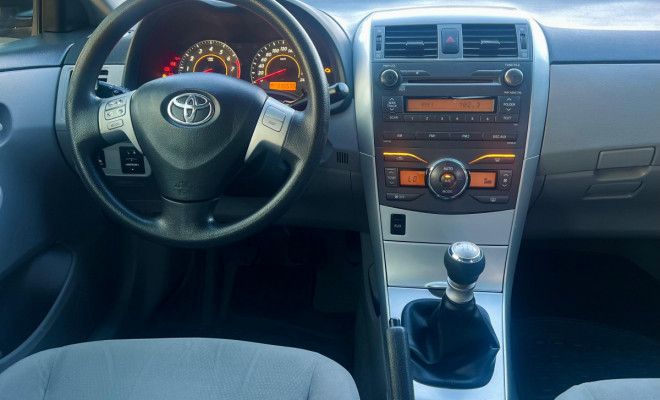 Toyota Corolla GLi 1.8 Flex 16V Mec. 2012 Flex-10