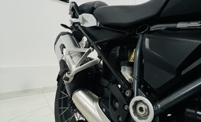 BMW R 1250 GS Adv.Premium Triple Black 719 2022 Gasolina-11