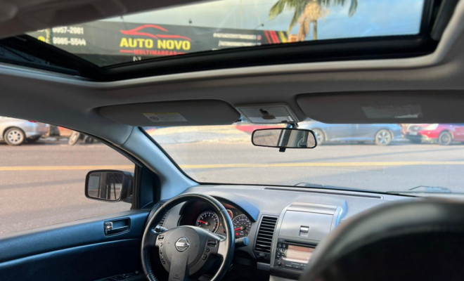 Nissan Sentra SL 2.0/ 2.0 Flex Fuel 16V Aut. 2011 Flex-10