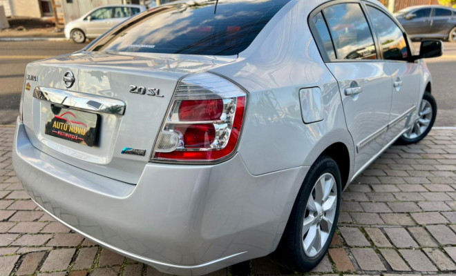 Nissan Sentra SL 2.0/ 2.0 Flex Fuel 16V Aut. 2011 Flex-4