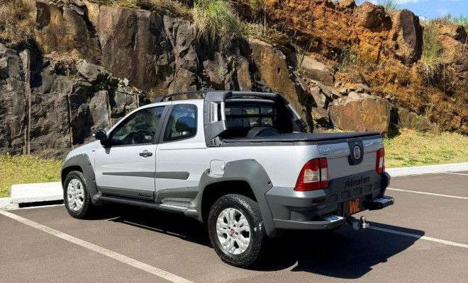 Fiat Strada Adventure1.8/ 1.8 LOCKER Flex CD 2010 Flex-19