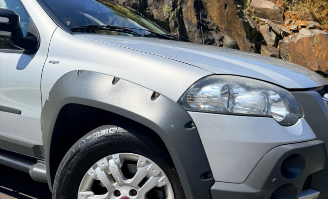 Fiat Strada Adventure1.8/ 1.8 LOCKER Flex CD 2010 Flex-0