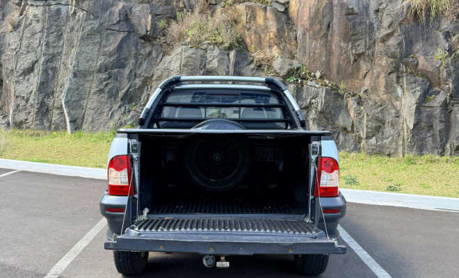 Fiat Strada Adventure1.8/ 1.8 LOCKER Flex CD 2010 Flex-16