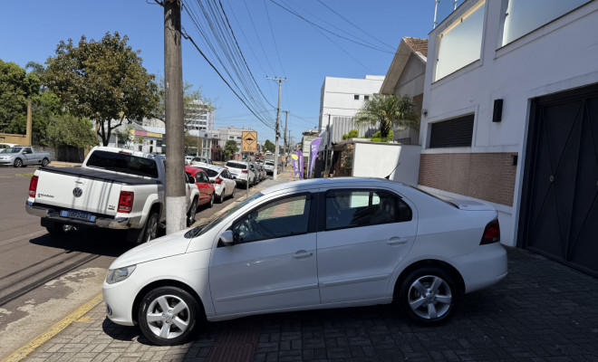 VW - VolksWagen VOYAGE 1.0/1.0 City Mi Total Flex 8V 4p 2013 Flex-2