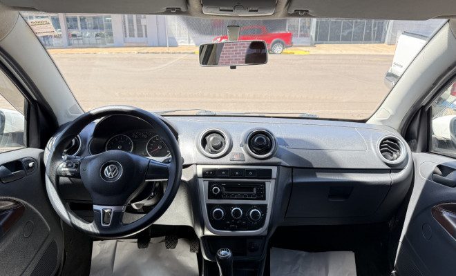 VW - VolksWagen VOYAGE 1.0/1.0 City Mi Total Flex 8V 4p 2013 Flex-5