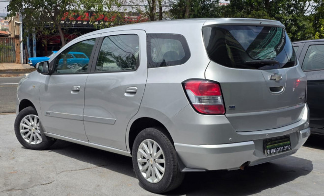 GM - Chevrolet SPIN LT 1.8 8V Econo.Flex 5p Aut. 2013 Flex-5