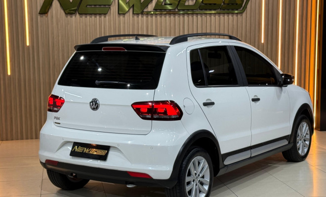 VW - VolksWagen Fox TRACK 1.0 Flex 12V 5p 2016 Flex-4