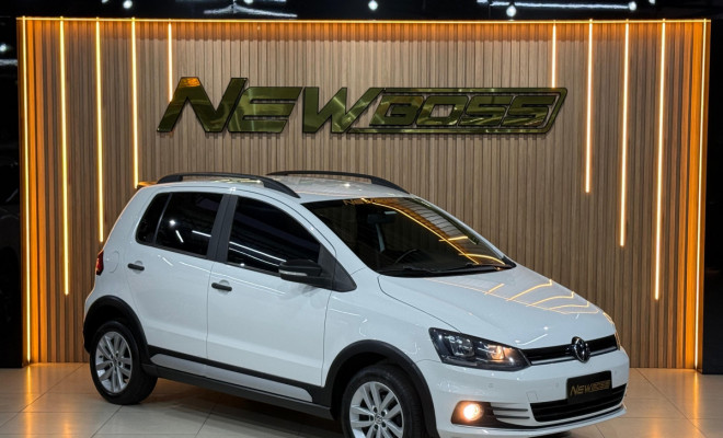 VW - VolksWagen Fox TRACK 1.0 Flex 12V 5p 2016 Flex