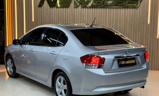 Honda CITY Sedan LX 1.5 Flex 16V 4p Aut. 2010 Flex-4