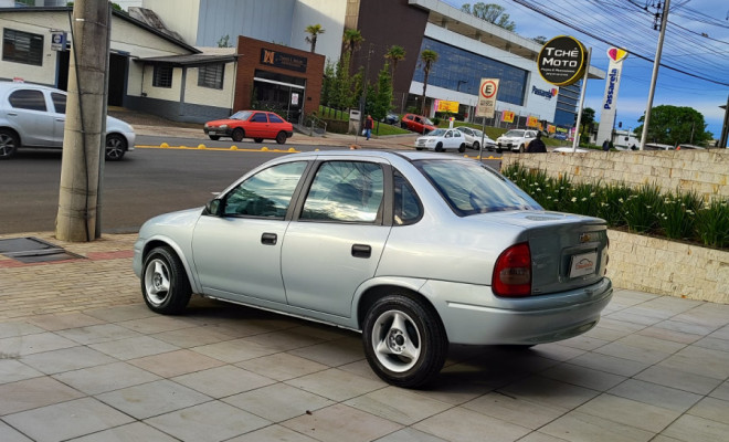 GM - Chevrolet Classic Life/LS 1.0 VHC FlexP. 4p 2010 Flex-2