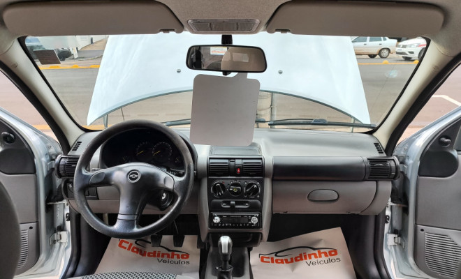GM - Chevrolet Classic Life/LS 1.0 VHC FlexP. 4p 2010 Flex-6