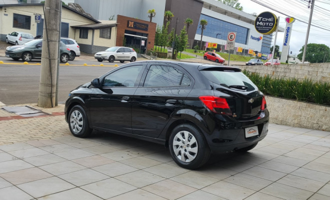 GM - Chevrolet ONIX HATCH LT 1.4 8V FlexPower 5p Mec. 2013 Flex-2