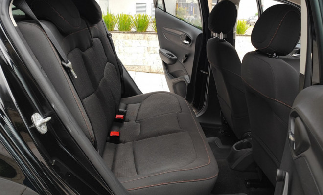 GM - Chevrolet ONIX HATCH LT 1.4 8V FlexPower 5p Mec. 2013 Flex-12