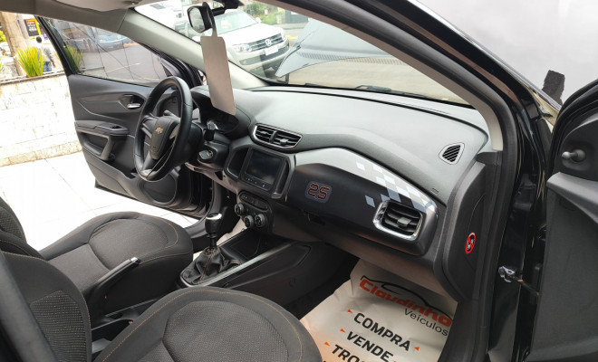 GM - Chevrolet ONIX HATCH LT 1.4 8V FlexPower 5p Mec. 2013 Flex-8