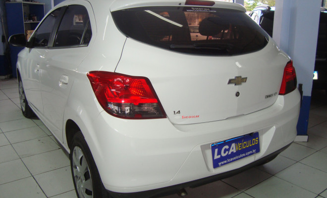 GM - Chevrolet ONIX HATCH LT 1.4 8V FlexPower 5p Mec. 2013 Flex-1