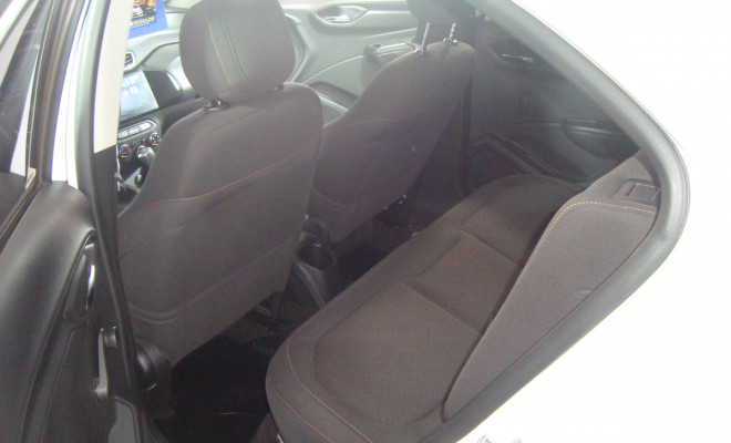 GM - Chevrolet ONIX HATCH LT 1.4 8V FlexPower 5p Mec. 2013 Flex-8