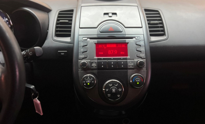 Kia Motors SOUL 1.6/ 1.6 16V FLEX Mec. 2011 Gasolina-8