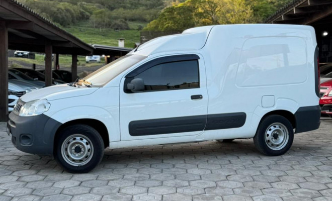 Fiat Fiorino Furgão Work. HARD 1.4 Flex 8V 2p 2017 Flex