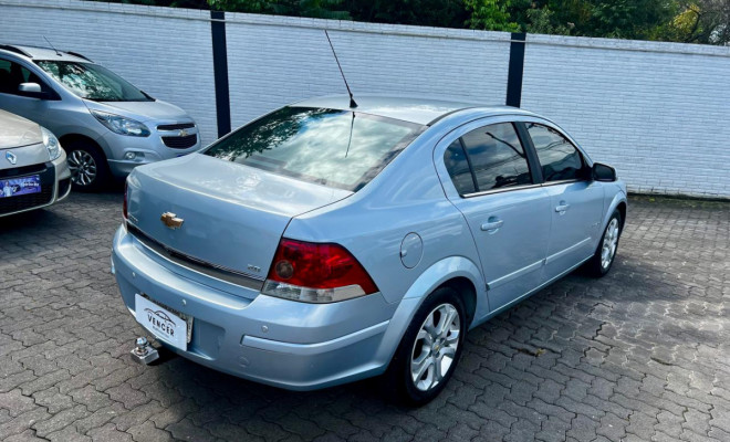 GM - Vectra Elegan. 2.0 MPFI 8V Aut. 2011-2