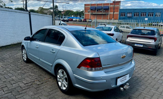 GM - Vectra Elegan. 2.0 MPFI 8V Aut. 2011-3