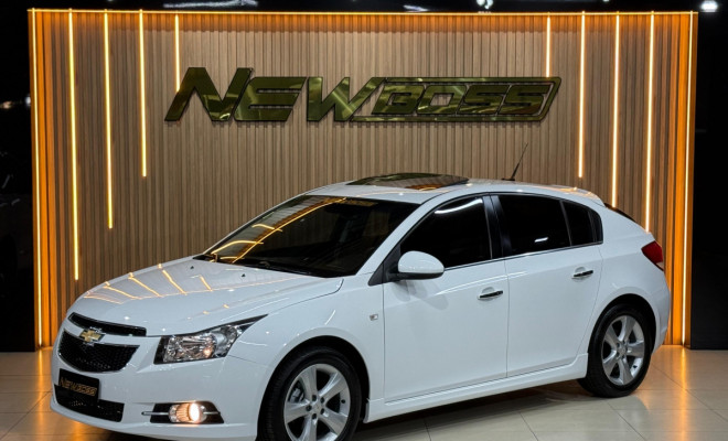 GM - Chevrolet CRUZE HB Sport LTZ 1.8 16V FlexP. 5p Aut 2014 Flex-1