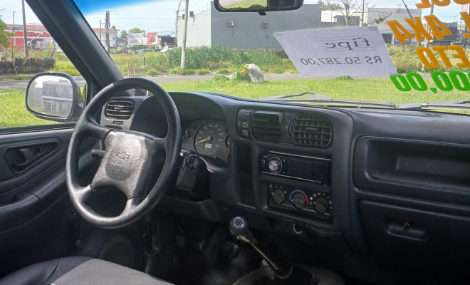 GM - Chevrolet S10 Pick-Up Std 2.8 4x4 CD TB Int.Dies. 2002 Diesel-9