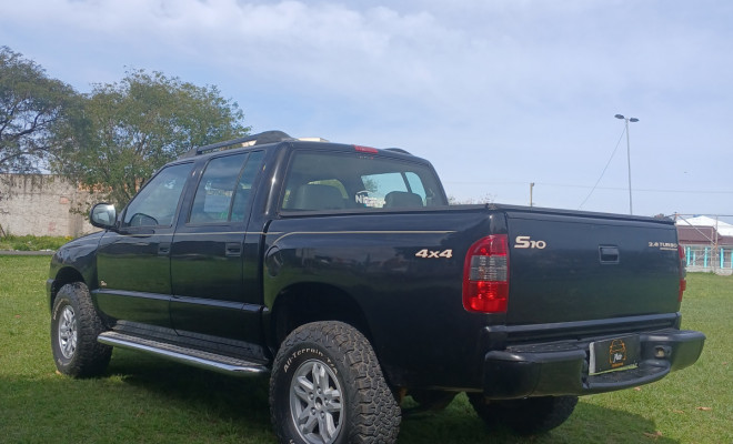 GM - Chevrolet S10 Pick-Up Std 2.8 4x4 CD TB Int.Dies. 2002 Diesel-5