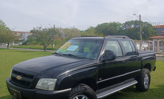 GM - Chevrolet S10 Pick-Up Std 2.8 4x4 CD TB Int.Dies. 2002 Diesel-0