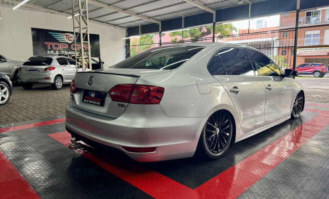 VW - VolksWagen JETTA Highline 2.0 TSI 16V 4p Tiptronic 2012 Flex-5