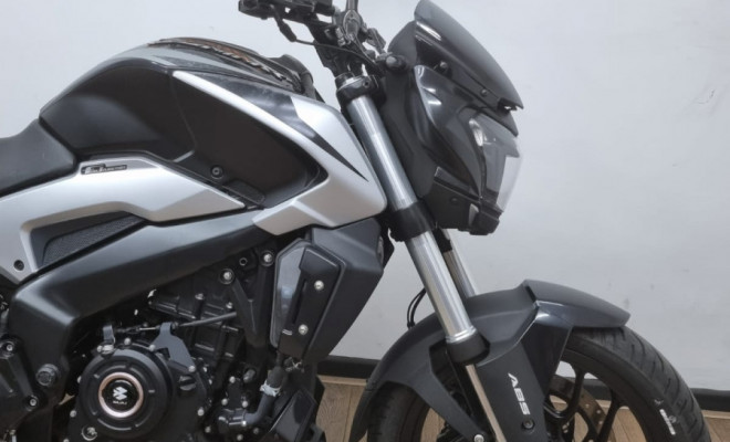BAJAJ DOMINAR 250 2025 Gasolina-6