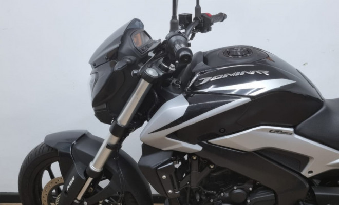 BAJAJ DOMINAR 250 2025 Gasolina-7