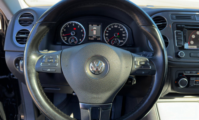 VW - VolksWagen TIGUAN 2.0 TSI 16V 200cv Tiptronic 5p 2013 Gasolina-14