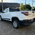 Fiat Strada Freedom 1.3 Flex 8V  CS Plus 2022 Flex-2