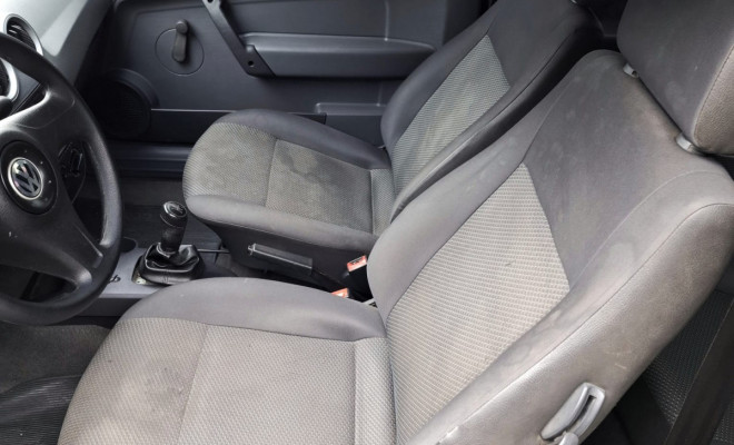 VW - VolksWagen Gol (novo) 1.0 Mi Total Flex 8V 2p 2013 Flex-4