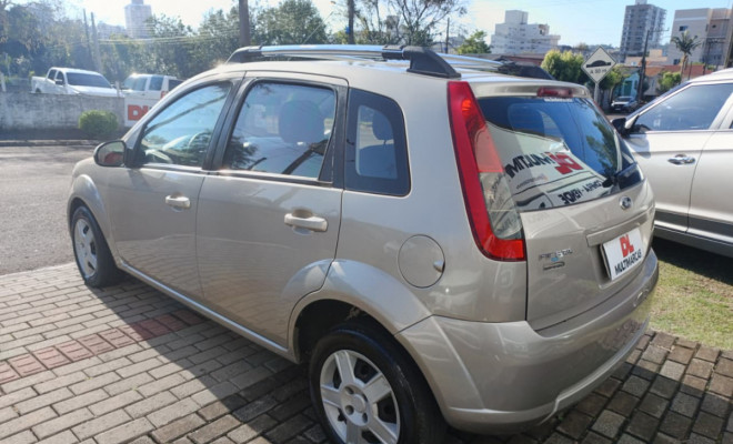Ford Fiesta SE 1.6 8V Flex 5p 2014 Flex-1