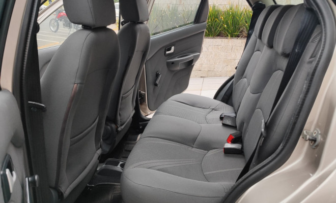 Fiat Palio Week. ATTRACTIVE 1.4 Fire Flex 8V 2013 Flex-11