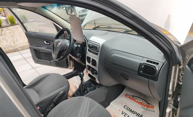 Fiat Palio Week. ATTRACTIVE 1.4 Fire Flex 8V 2013 Flex-9