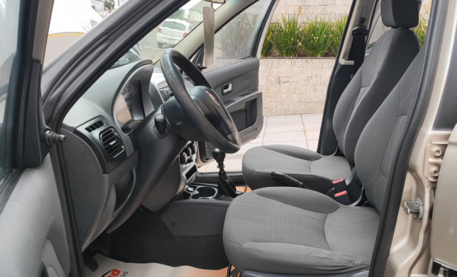 Fiat Palio Week. ATTRACTIVE 1.4 Fire Flex 8V 2013 Flex-10