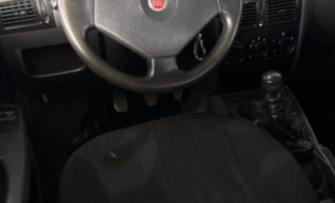 Fiat Siena EL Celeb. 1.0 mpi Fire Flex 8V 4p 2010 Flex-13