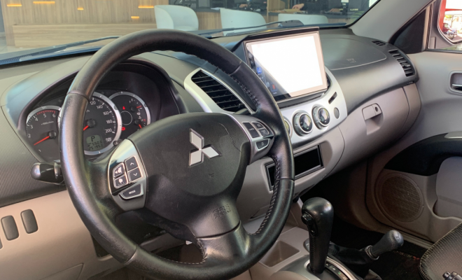Mitsubishi L200 Triton HPE 3.2 CD TB Int.Diesel Aut 2012 Diesel-6