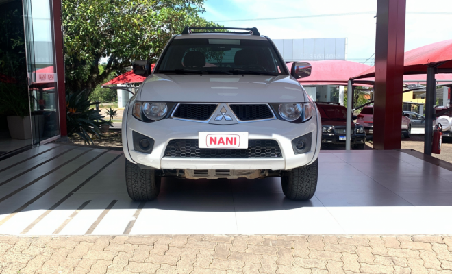 Mitsubishi L200 Triton HPE 3.2 CD TB Int.Diesel Aut 2012 Diesel-0