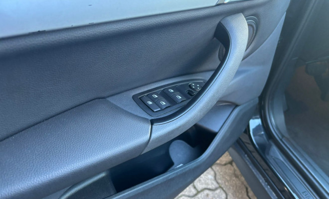 BMW X1 SDRIVE 20i 2.0/2.0 TB Acti.Flex Aut. 2018 Flex-7