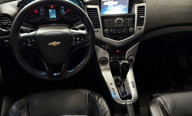 GM - Chevrolet CRUZE HB Sport LTZ 1.8-3