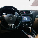 VW - VolksWagen JETTA Comfortline 2.0 T.Flex 8V 4p Tipt. 2013 Flex-8
